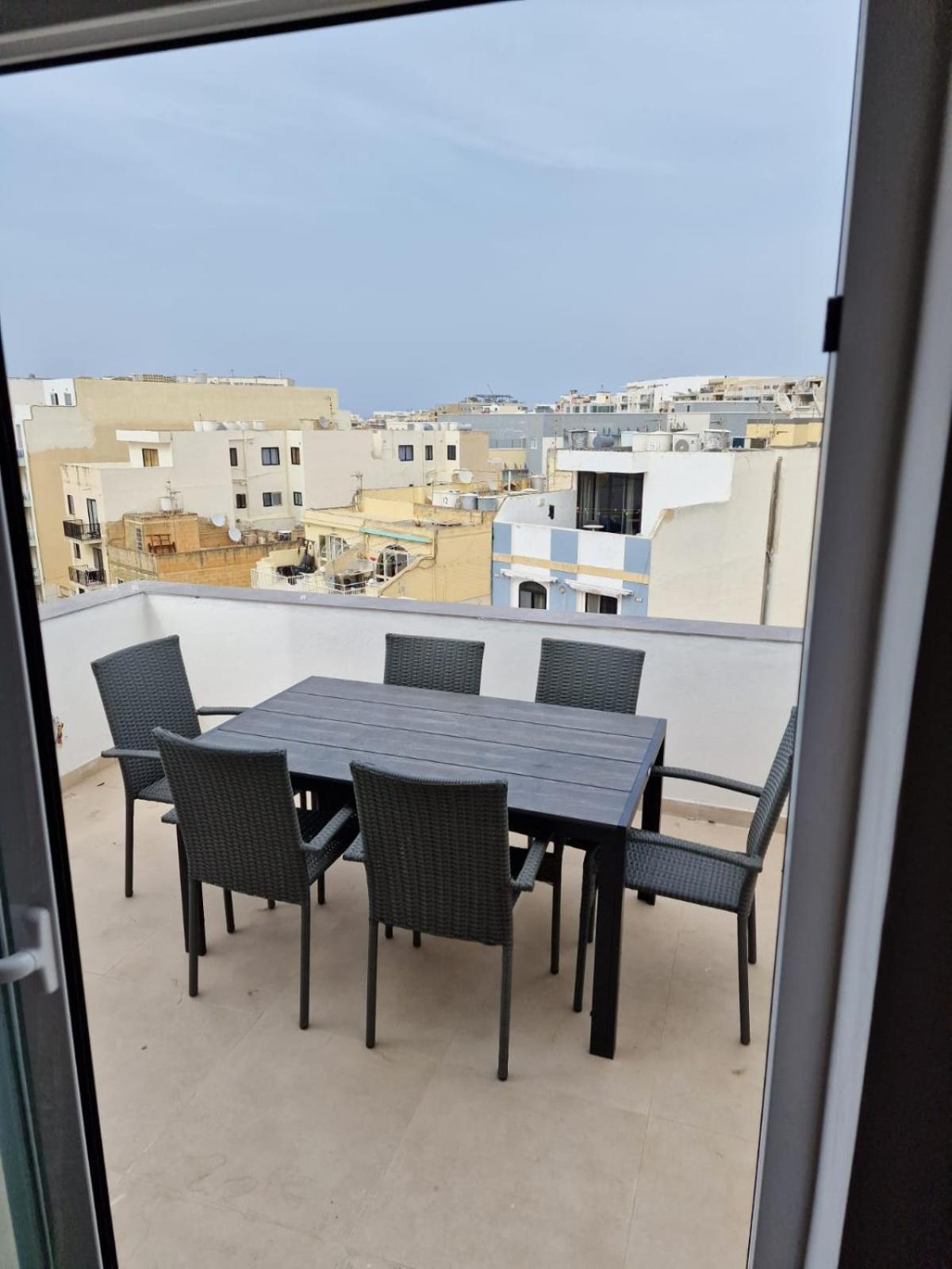 Sky Apartment 3 St. Paul's Bay Exteriér fotografie
